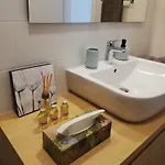 아파트 Profondo 풀라
