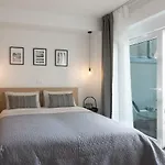 Profondo * Πούλα